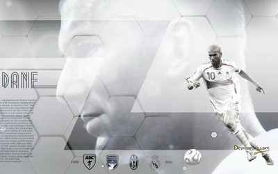 米兰电竞独家-C罗帽子戏法后经典庆祝再现